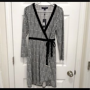 NWT Tommy Hilfiger Houndstooth Wrap Dress